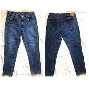 Levi’s Women’s Boyfriend Jeans Size 30Wx27L